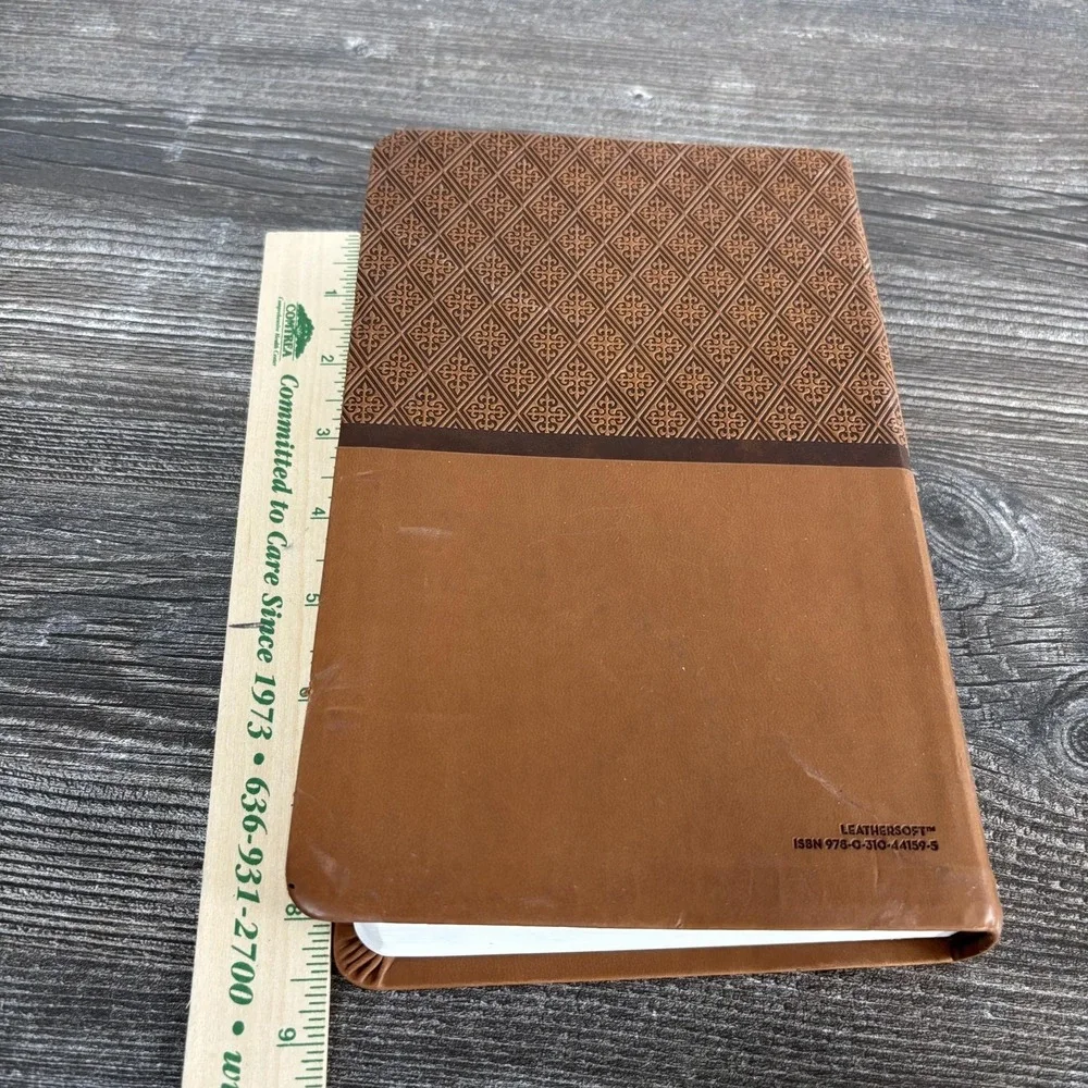 Holy Bible New International Version NIV ReadEasy Faux LeatherSoft Zondervan